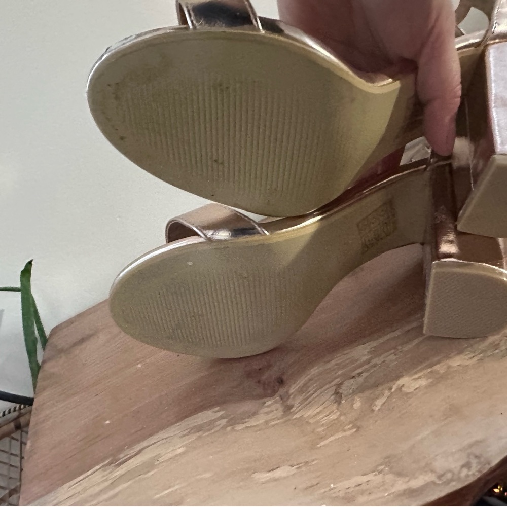 Boohoo Women's Rose Gold Ankle Strap Heels - Picture 4 of 4